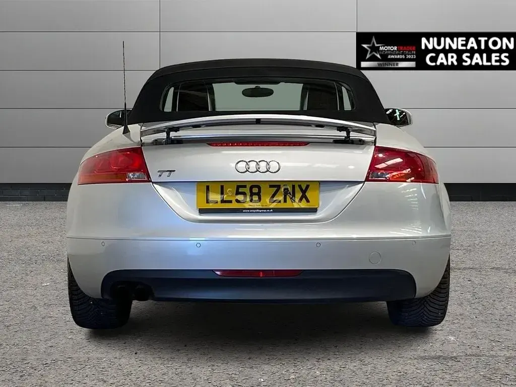 Used Audi TT Design 200 HP (147 kW) 2009 Silver Coupe
