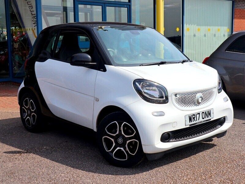 Black Used 2017 Smart ForTwo Coupé Premium Coupe | £8,489 (Fair price) - Image 1/4
