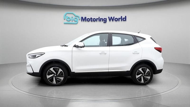Used MG ZS SE 128 kW (175 HP) 2023 White SUV