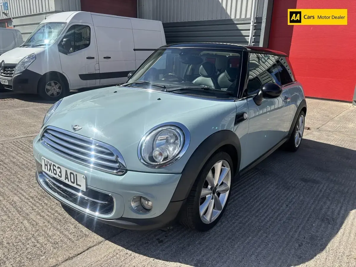 Used Mini Cooper D Hatch 112 HP (82 kW) 2013 Blue Hatchback