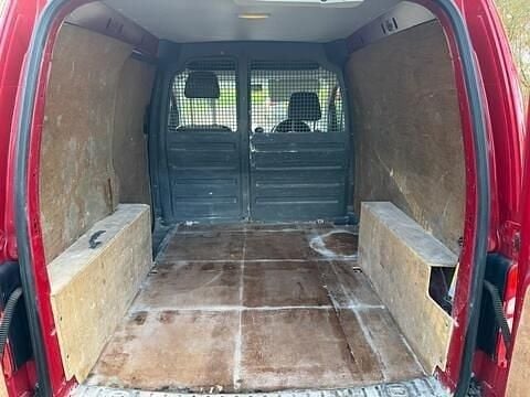 Usado VW Caddy Trendline 102 HP (75 kW) 2014 Vermelho Monovolume
