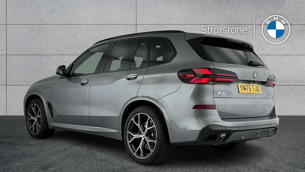 Nowe BMW X5 M Sport 482 KM (354 kW) 2026 Szary SUV