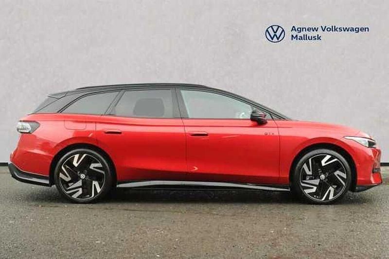 New VW ID.7 GTX 250 kW (340 HP) 2025 Red Estate