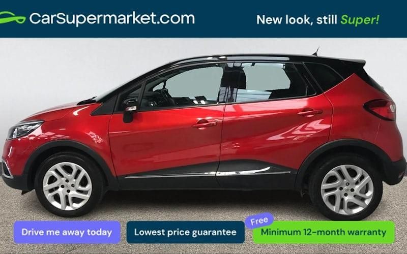 Used Renault Captur Dynamique 90 HP (66 kW) 2016 Red/black SUV