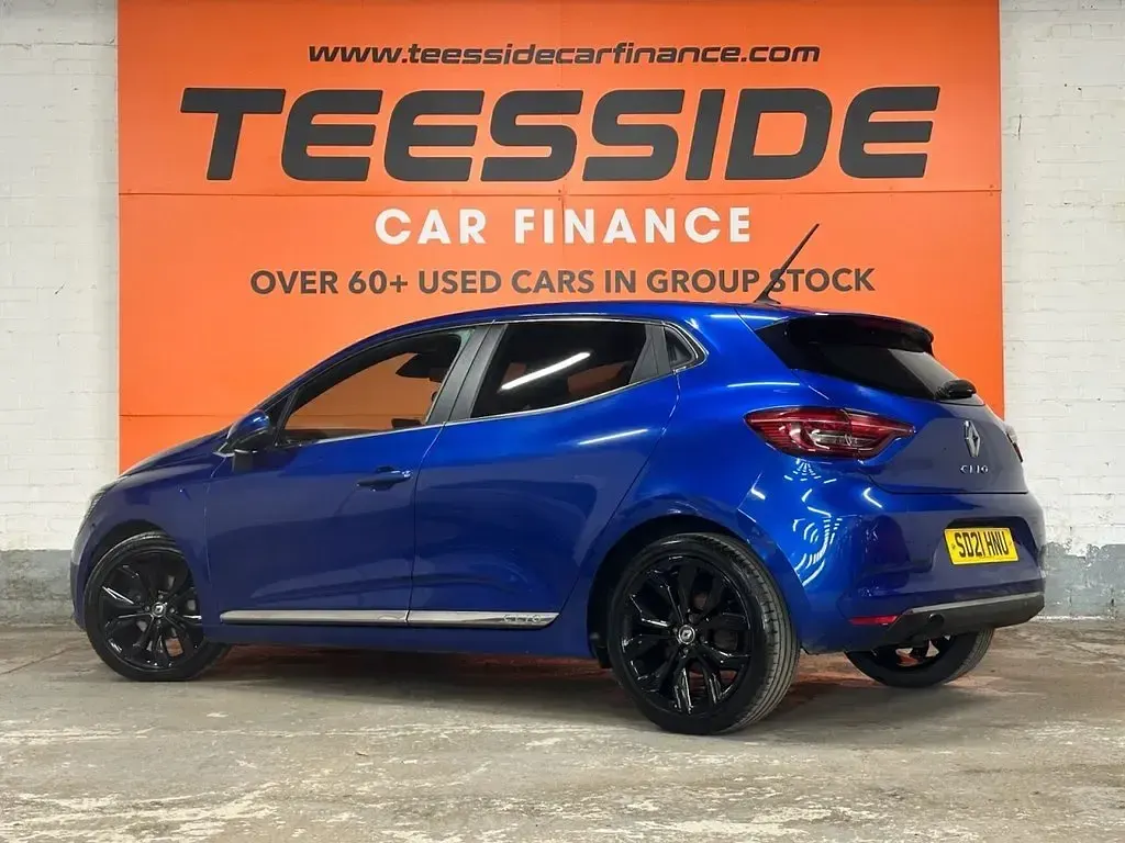 Used Renault Clio V Version S 2021 Blue Hatchback