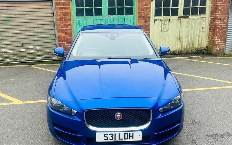 Used Jaguar XE Prestige 163 HP (119 kW) 2019 Sedan