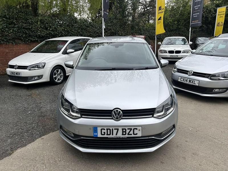 Usado VW Polo Edition 90 HP (66 kW) 2017 Prateado Citadino