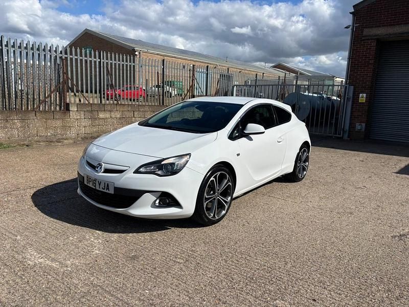 Used Vauxhall Astra GTC Edition 2016 White Hatchback