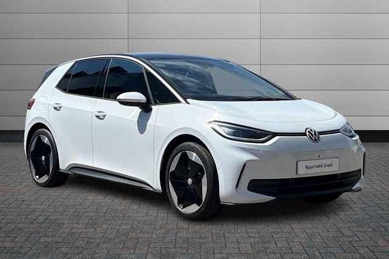 Used 2023 VW ID.3 Pro Hatchback | £25,795 - Image 1/4