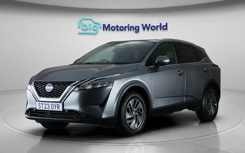 Used Nissan Qashqai Acenta Premium 140 HP (102 kW) 2023 Grey SUV