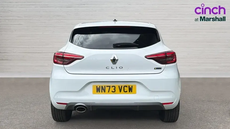 Used Renault Clio RS Line 90 HP (66 kW) 2023 White Hatchback