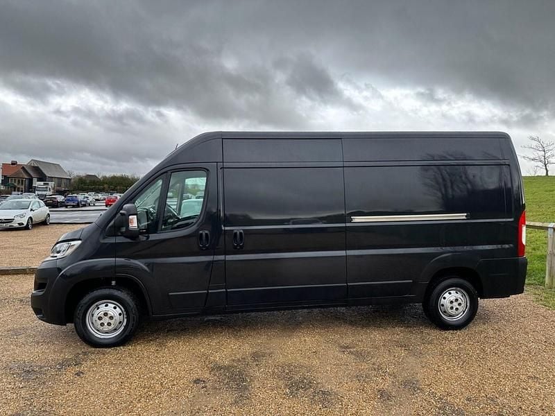 Używany Citroën Relay 140 KM (102 kW) 2022 Szary Van