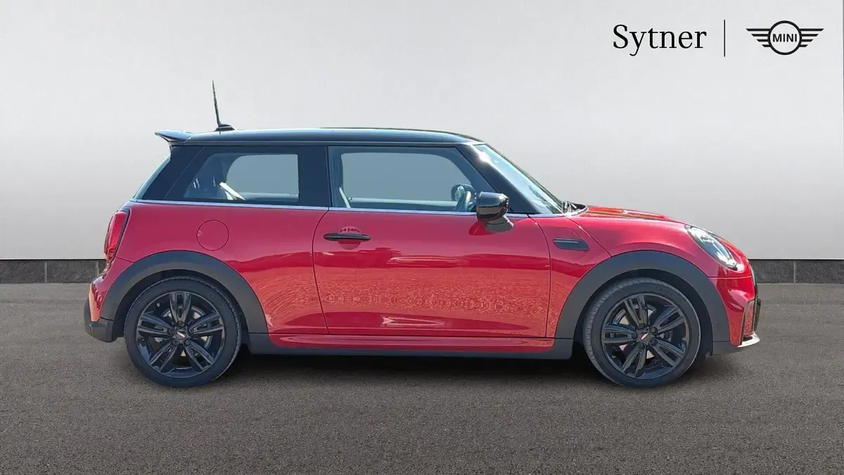 Used Mini Cooper Hatch 134 HP (98 kW) 2023 Red Hatchback