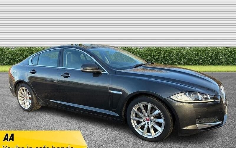 Used Jaguar XF Premium Luxury 200 HP (147 kW) 2014 Sedan