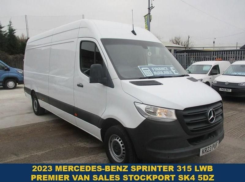 Used Mercedes Sprinter Progressive 150 HP (110 kW) 2023 White Van