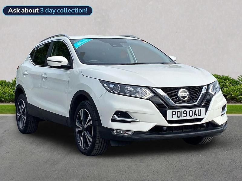 White Used 2019 Nissan Qashqai N-Connecta SUV | £12,229 (Fair price) - Image 1/4