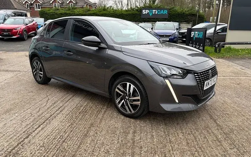 Used Peugeot 208 Active+ 102 HP (75 kW) 2023 Hatchback