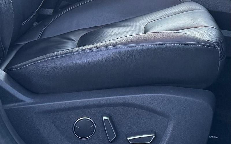 Used Ford Mondeo Titanium 150 HP (110 kW) 2017 Black Hatchback