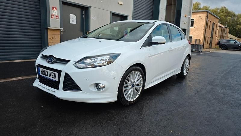 White Used 2013 Ford Focus Zetec Hatchback | £3,295 (Fair price) - Image 1/4