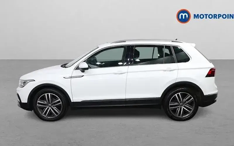 Begagnad VW Tiguan Elegance 150 HK (110 kW) 2023 SUV