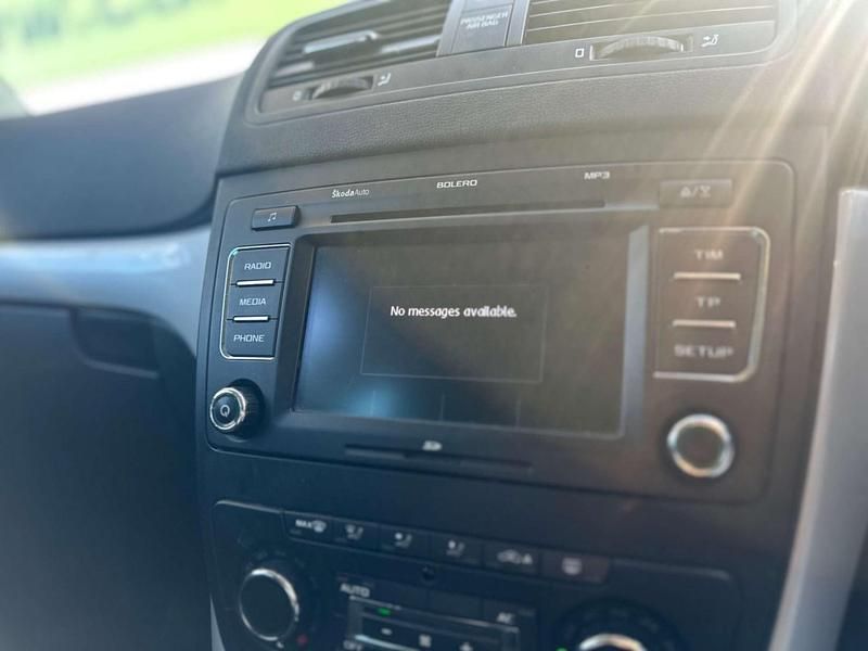 Used Skoda Yeti SE 105 HP (77 kW) 2013 Blue SUV