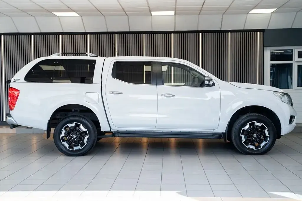Used Nissan Navara N-Connecta 2021 White Pickup