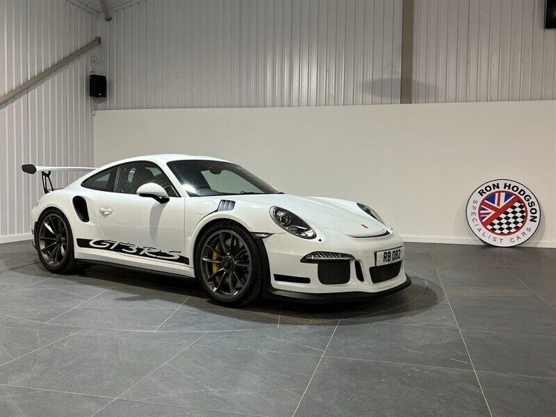 Pure white Used 2016 Porsche 911 GT3 RS Coupe | £139,995 - Image 1/4