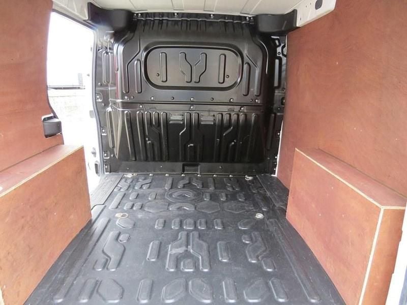 Used Fiat Doblò 95 HP (69 kW) 2018 White MPV