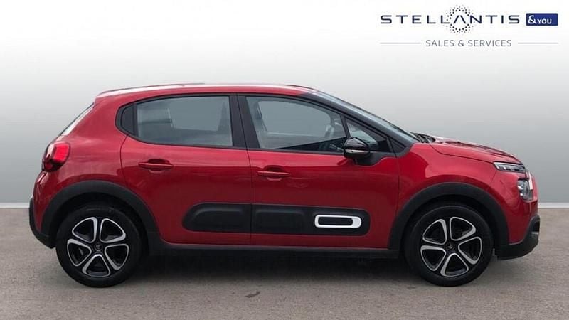 Used Citroën C3 PureTech 82 HP (60 kW) 2022 Red Hatchback