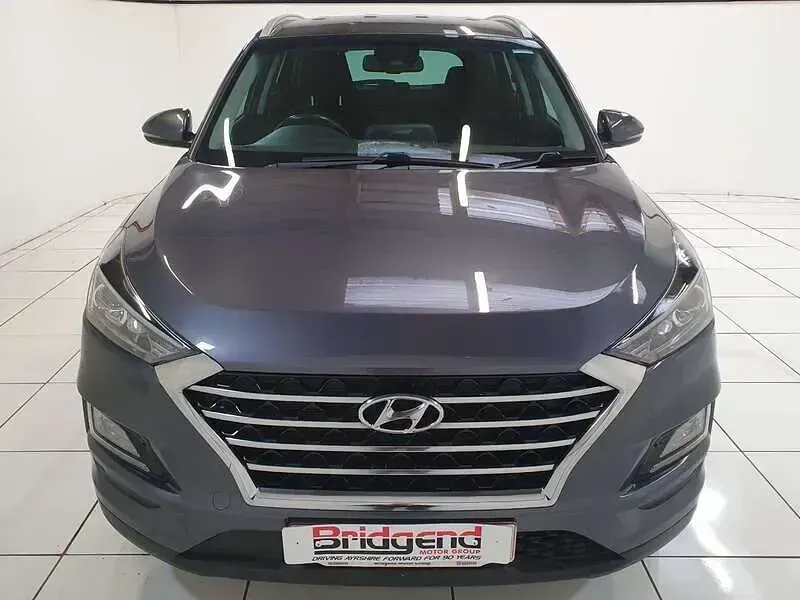 Used Hyundai Tucson SE 132 HP (97 kW) 2019 Grey SUV