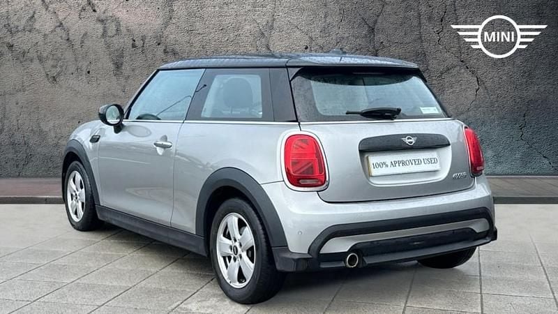 Used Mini Cooper Classic 134 HP (98 kW) 2023 Silver Hatchback