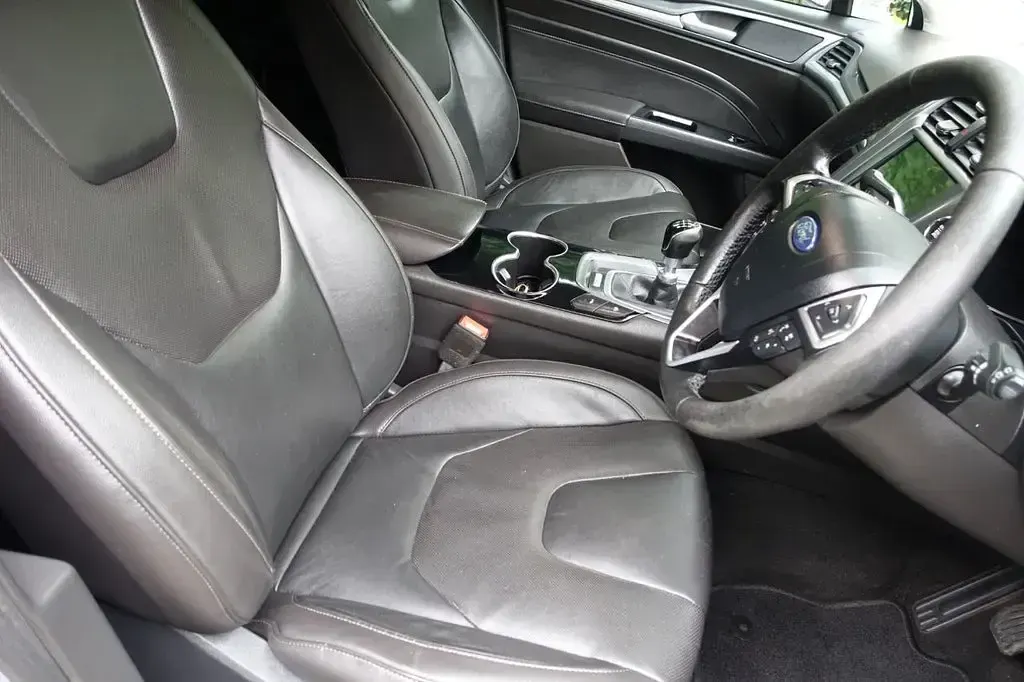 Used Ford Mondeo Titanium 2016 Silver Estate