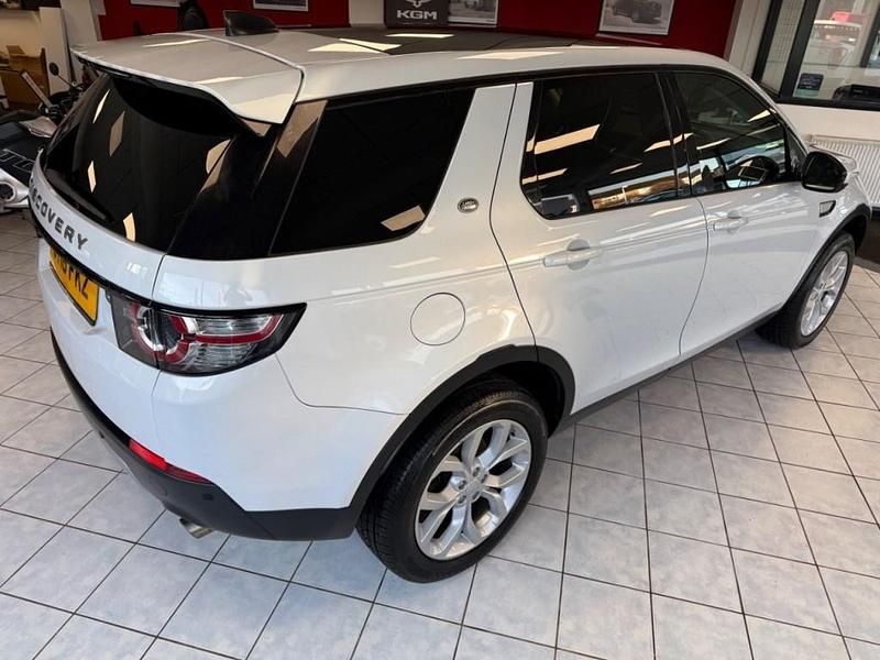 Used Land Rover Discovery Sport HSE 2018 White SUV