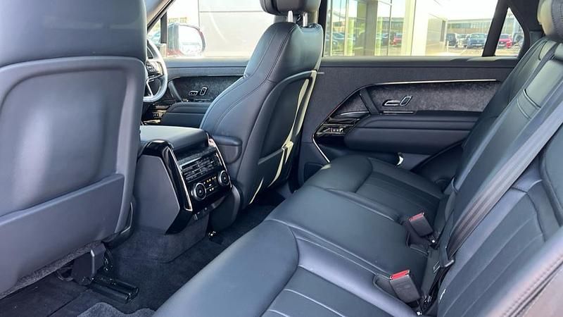 Second-hand Land Rover Range Rover Sport First Edition 510 CP (375 kW) 2023 Roșu SUV