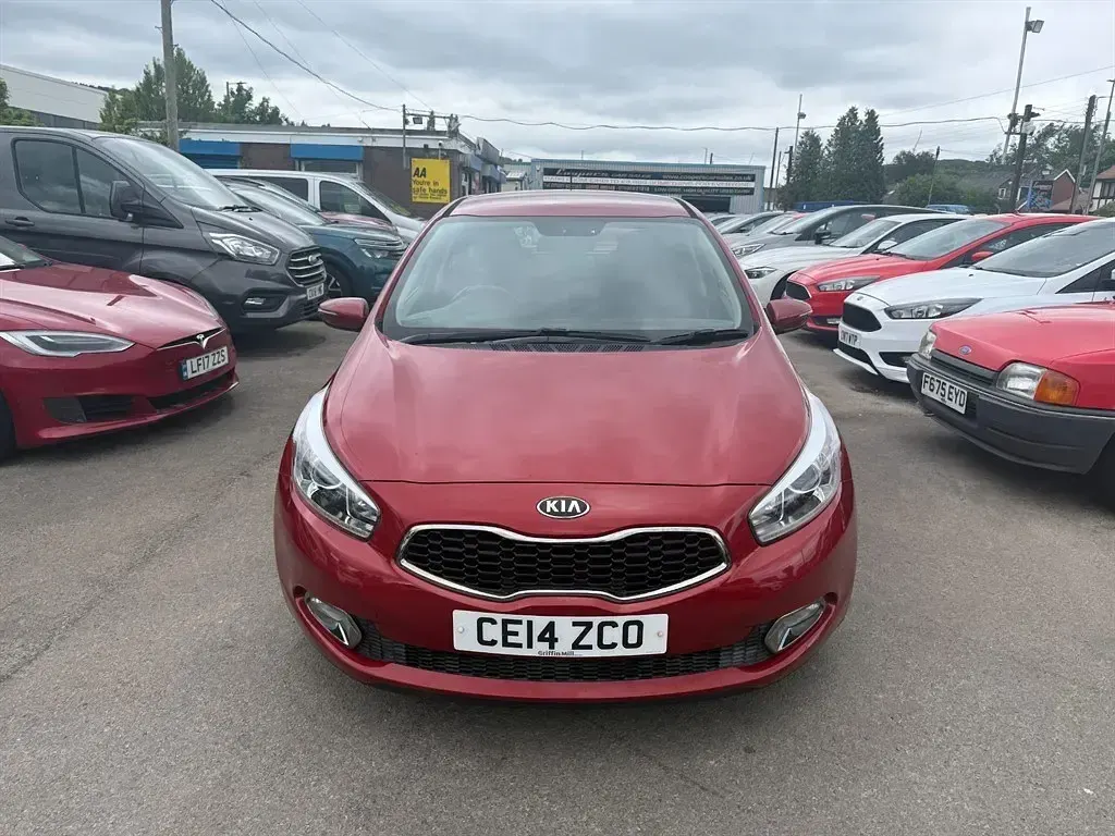 Usado Kia Ceed 2014 Vermelho Citadino