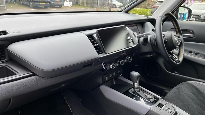 New Honda Jazz Advance 122 HP (89 kW) 2025 Premium paint  urban grey Hatchback