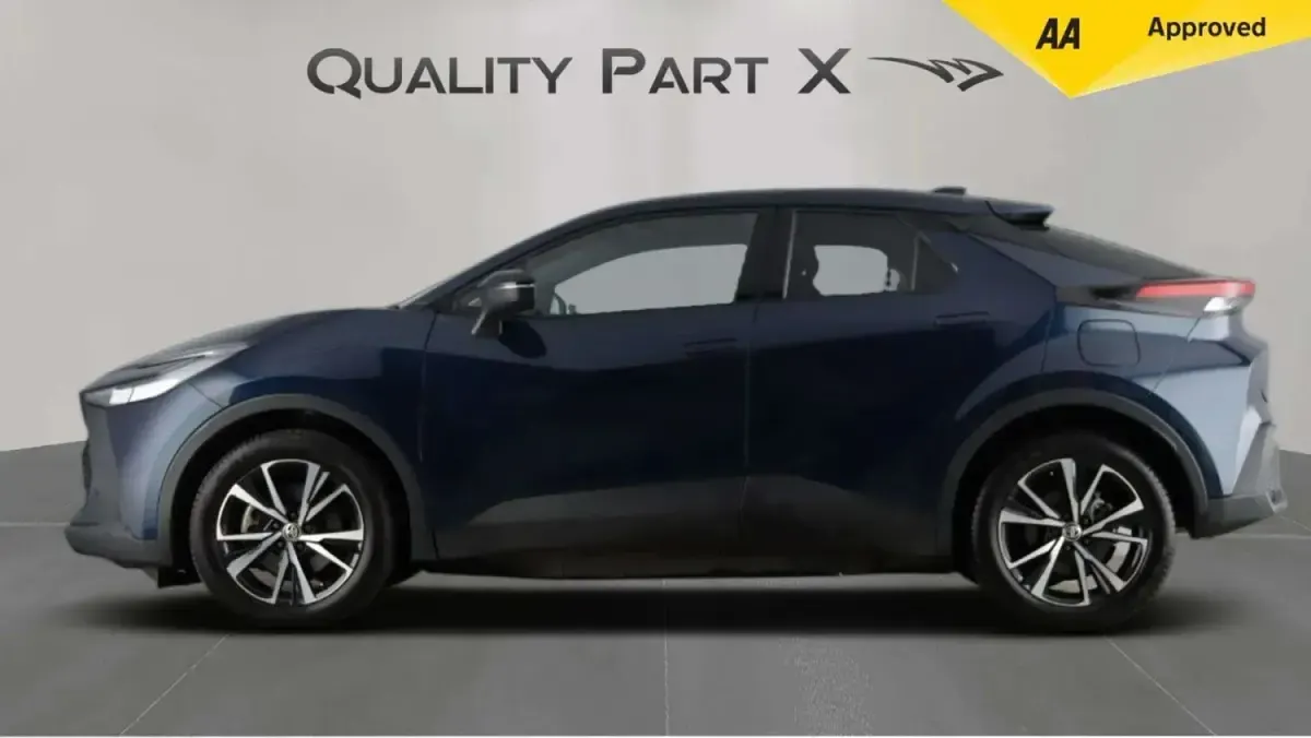 Usado Toyota C-HR Design 2024 Azul SUV