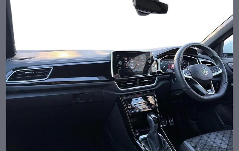 Used VW T-Roc R-line 150 HP (110 kW) 2025 White SUV