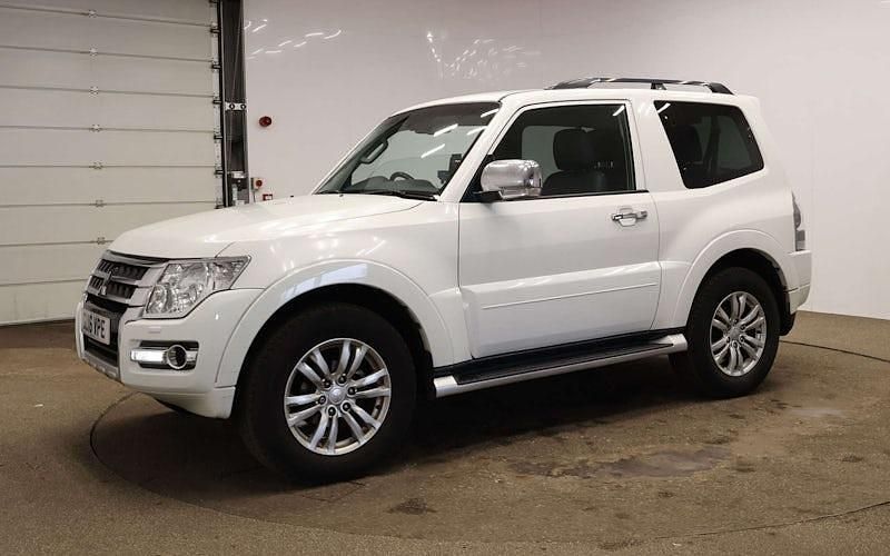Used Mitsubishi Shogun Warrior 190 HP (139 kW) 2016 White SUV