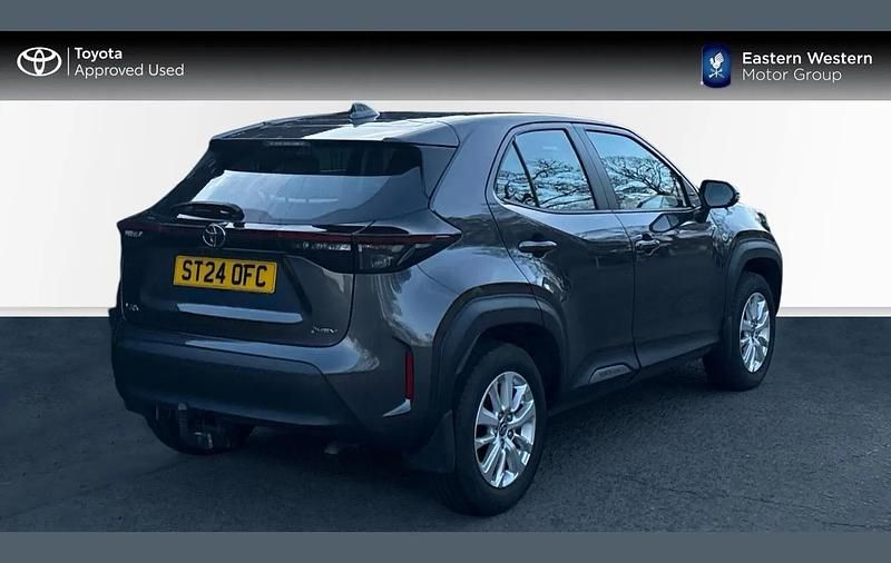 Used Toyota Yaris Cross 113 HP (83 kW) 2024 Grey SUV