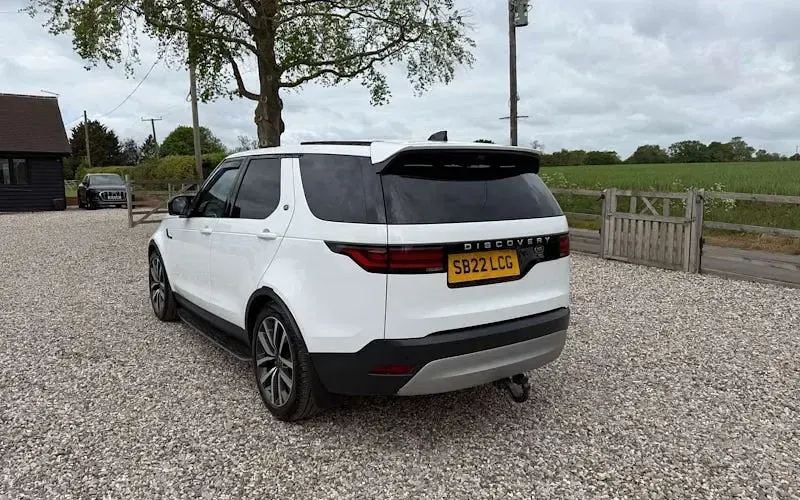 Used Land Rover Discovery SE 300 HP (220 kW) 2022 White SUV