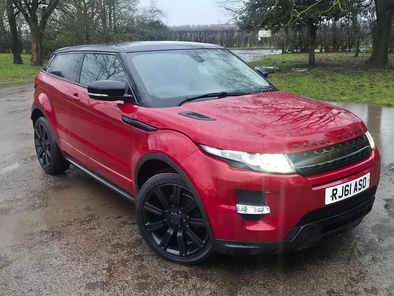 Used Land Rover Range Rover evoque Dynamic 190 HP (139 kW) 2011 Red Coupe