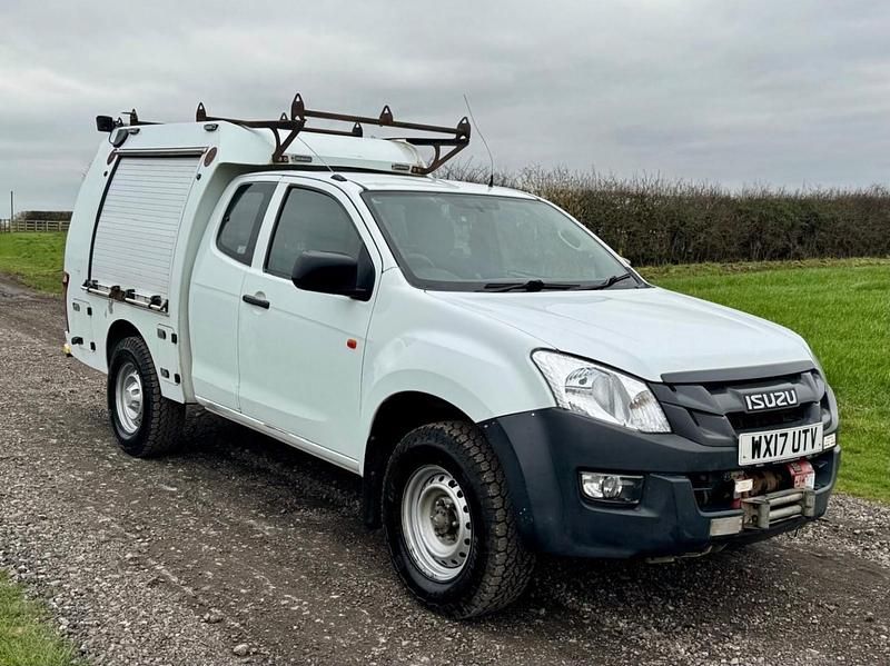 Used Isuzu D-Max 2017 White Pickup