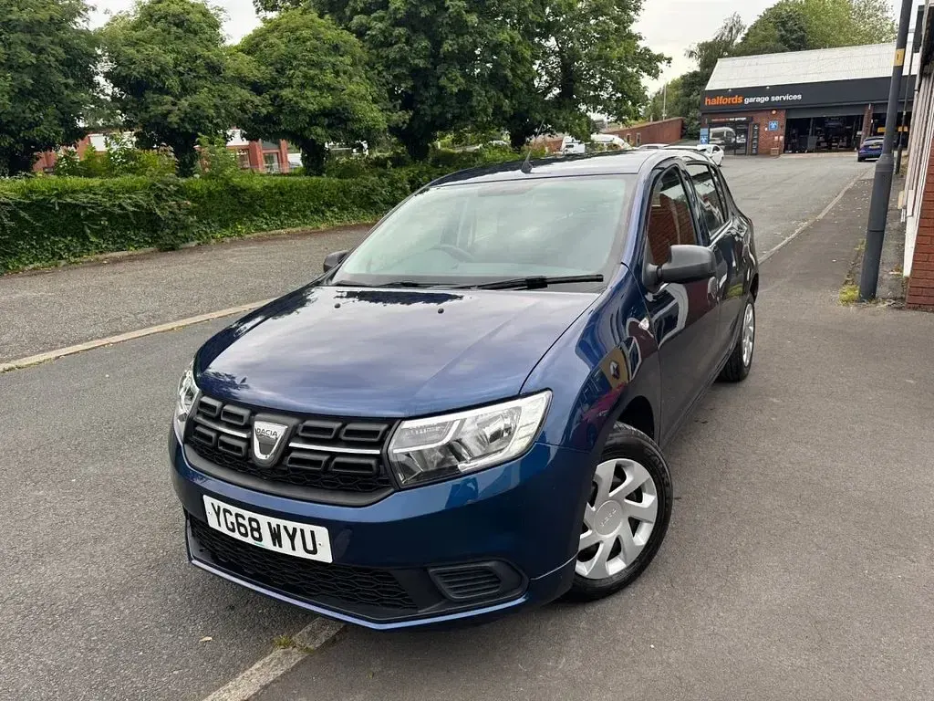 Used Dacia Sandero Essentiel 90 HP (66 kW) 2018 Blue Hatchback