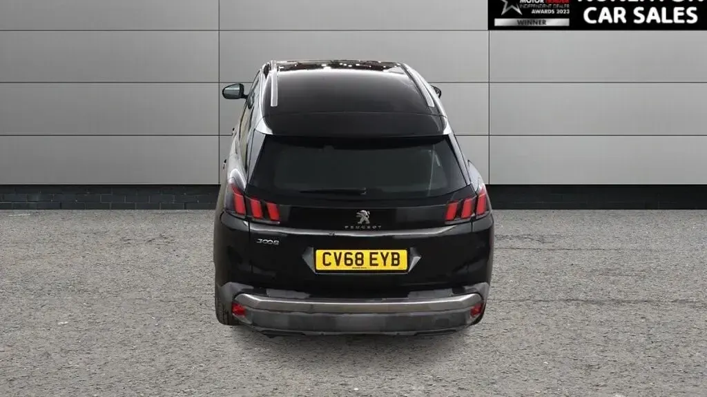 Gebraucht Peugeot 3008 Active 130 PS (95 kW) 2018 Schwarz SUV