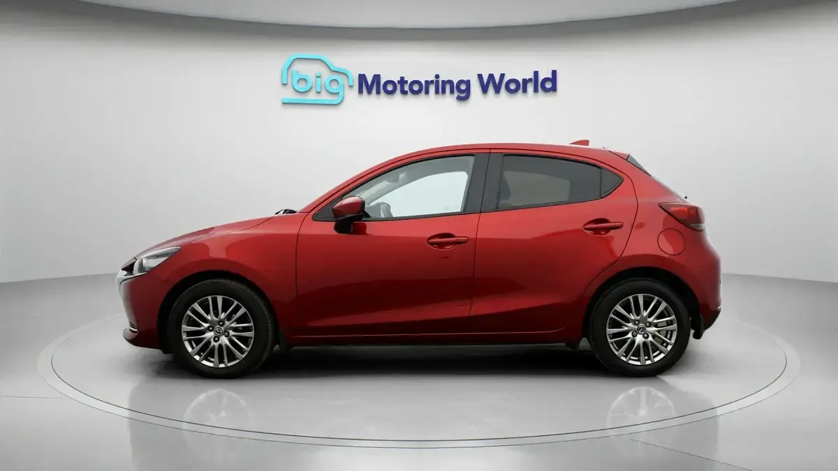 Used Mazda 2 Inclusive 90 HP (66 kW) 2021 Red Hatchback