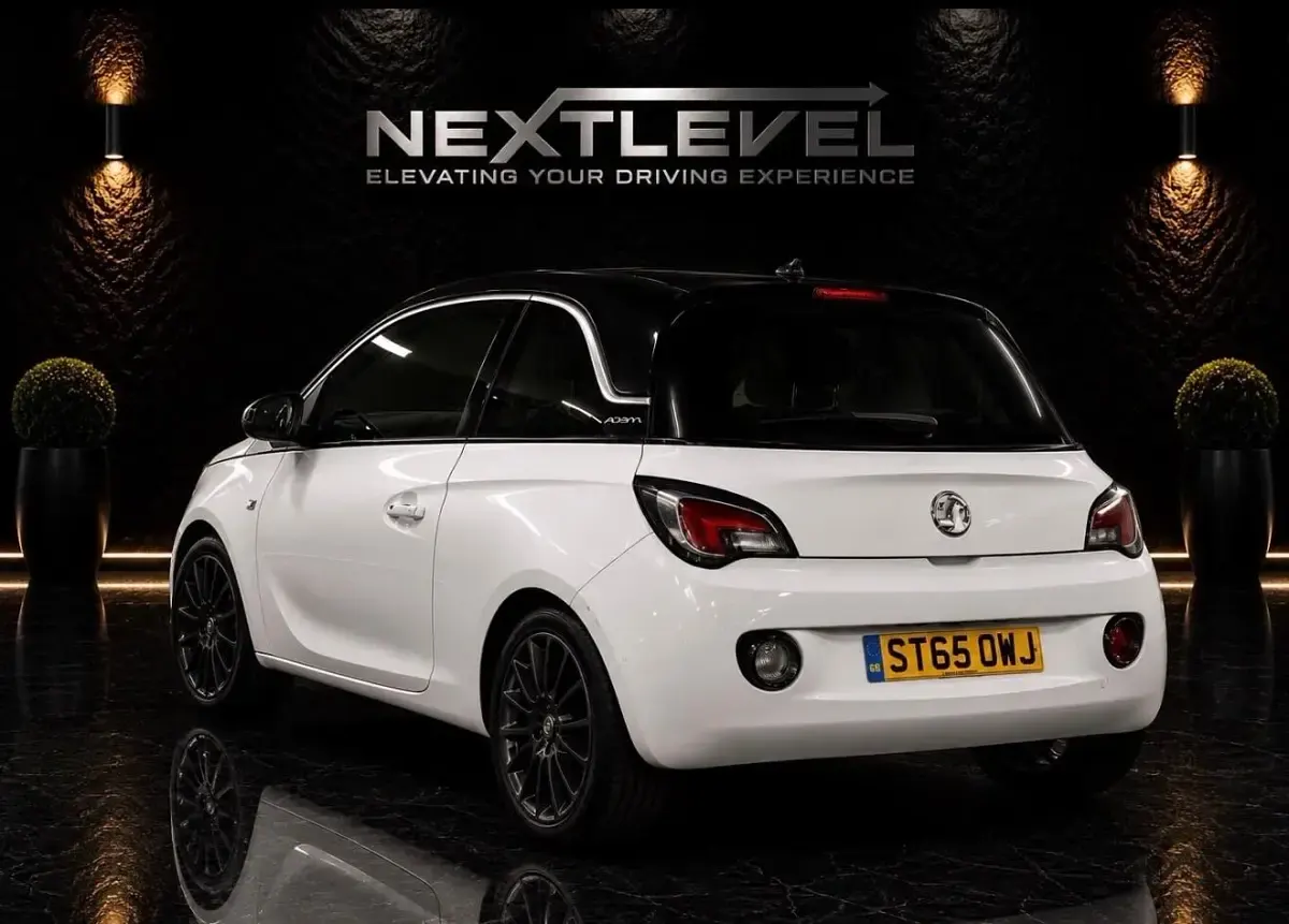 Usado Vauxhall Adam Glam 2015 Blanco Utilitario