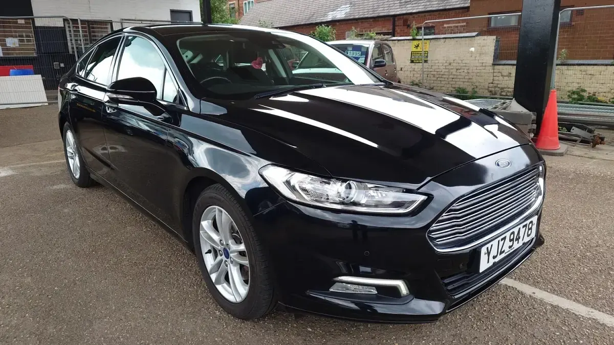 Used Ford Mondeo Zetec 2016 Black Hatchback