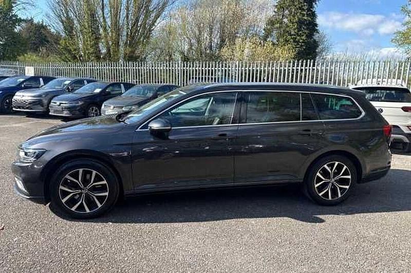 Used VW Passat 150 HP (110 kW) 2023 Estate