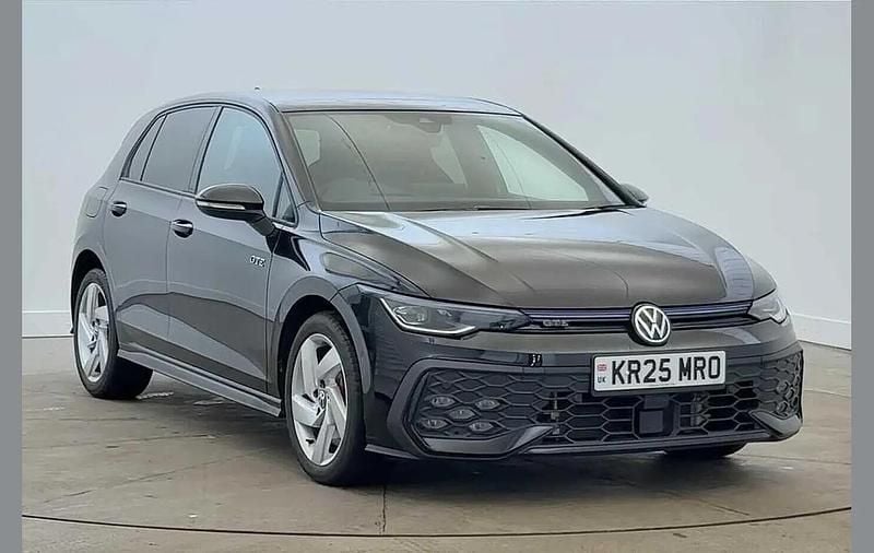 Black Used 2025 VW Golf VIII GTE Hatchback | £28,290 (Expensive) - Image 1/4